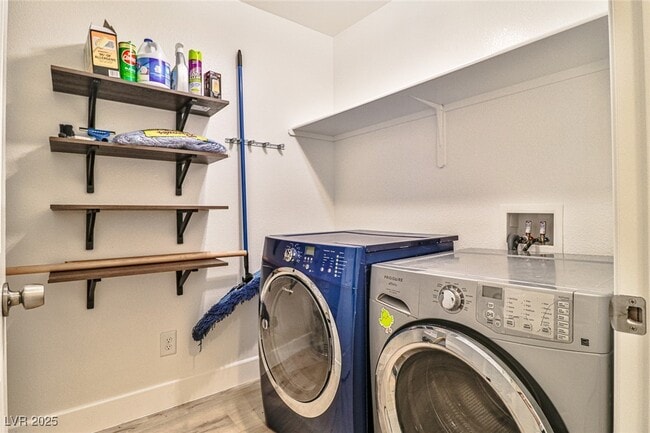 property at 4413 Live Oak Dr