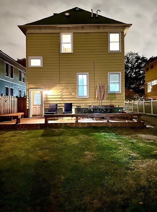 512 Park Ave, Unit 1 in River Forest, IL - Building Photo