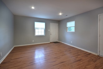 304 E Piedmont Ave in Durham, NC - Building Photo - Building Photo