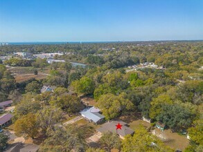 911 Brown St in Gulfport, MS - Building Photo - Building Photo