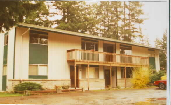 Puyallup 4-Plex in Puyallup, WA - Building Photo - Building Photo