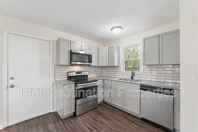 5026 Locust Ave in Kansas City, KS - Building Photo - Building Photo