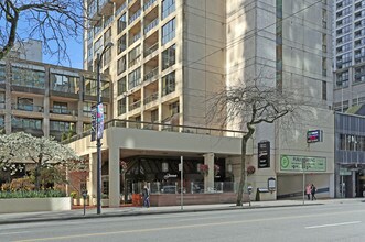 The Residences at 850 Burrard in Vancouver, BC - Building Photo - Building Photo