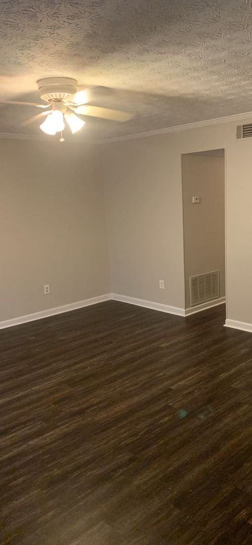 2130 Kings Gate Cir SW in Snellville, GA - Building Photo - Building Photo