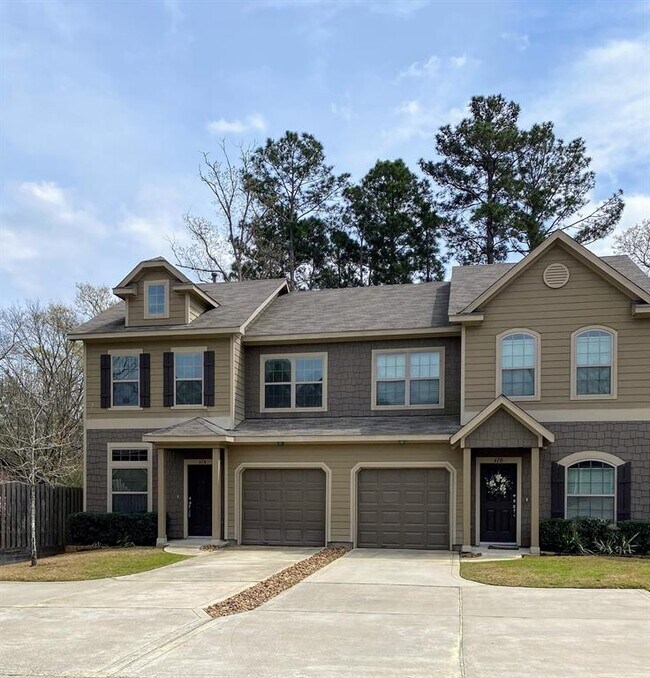 59 Woodland Hills Dr in Conroe, TX - Building Photo - Building Photo