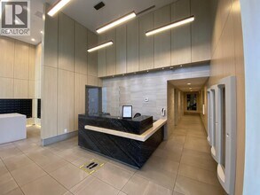 652 Whiting Way in Coquitlam, BC - Building Photo - Building Photo