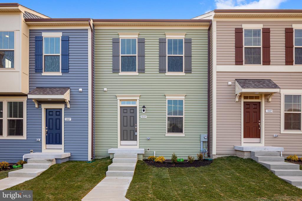 1805 Evans Rd in Frederick, MD - Building Photo