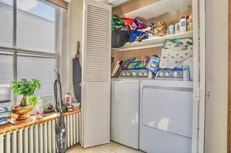 65 Giles Ave in Jersey City, NJ - Building Photo - Building Photo