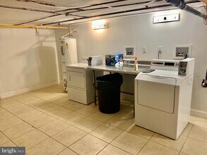 4706 Chestnut St in Philadelphia, PA - Building Photo - Building Photo