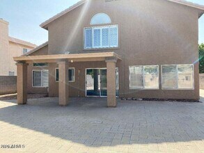 5368 W Topeka Dr in Glendale, AZ - Building Photo - Building Photo