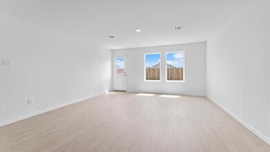 10248 Prairie Dunes Ln in Cleveland, TX - Building Photo - Building Photo