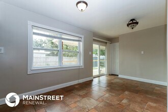104 Ramona Cir in Palm Harbor, FL - Building Photo - Building Photo