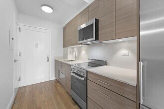 235 W End Ave in New York, NY - Foto de edificio - Building Photo