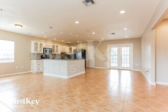 7730 NW 39th St in Hollywood, FL - Building Photo - Building Photo