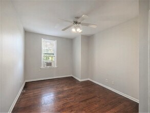 2426-1/2 S 16th St in Omaha, NE - Building Photo - Building Photo