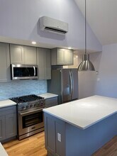 2776 Maple Ave, Unit 2nd Floor in North Bellmore, NY - Foto de edificio - Building Photo