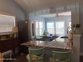 120 8th St N in Jacksonville Beach, FL - Building Photo - Building Photo