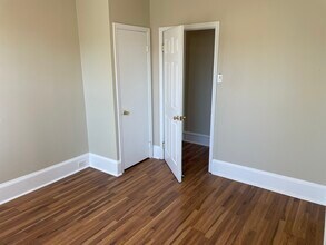 600 Roxborough Ave, Unit 2nd floor in Philadelphia, PA - Building Photo - Building Photo