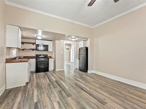 415 W Jefferson St in Waxahachie, TX - Building Photo - Building Photo