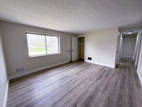 4911 Wymore Dr in Columbus, OH - Building Photo - Building Photo