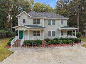 107 Laura Ln in Lillington, NC - Building Photo - Building Photo