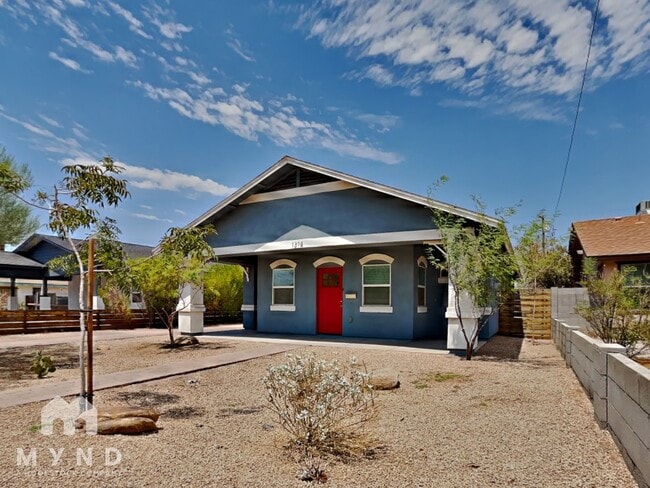 property at 1214 E Garfield St