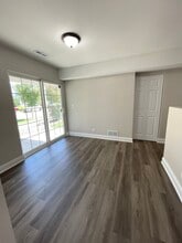 1069 Symphony Dr in Aurora, IL - Building Photo - Building Photo