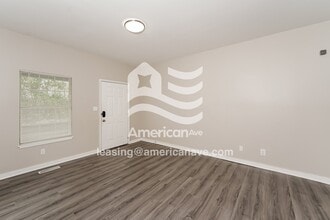 8109 1st Ave S in Birmingham, AL - Foto de edificio - Building Photo