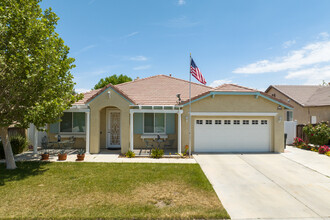 12644 Meadow St in Victorville, CA - Building Photo - Building Photo