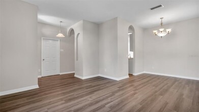 10423 Glen Willow Ln in Tampa, FL - Building Photo - Building Photo
