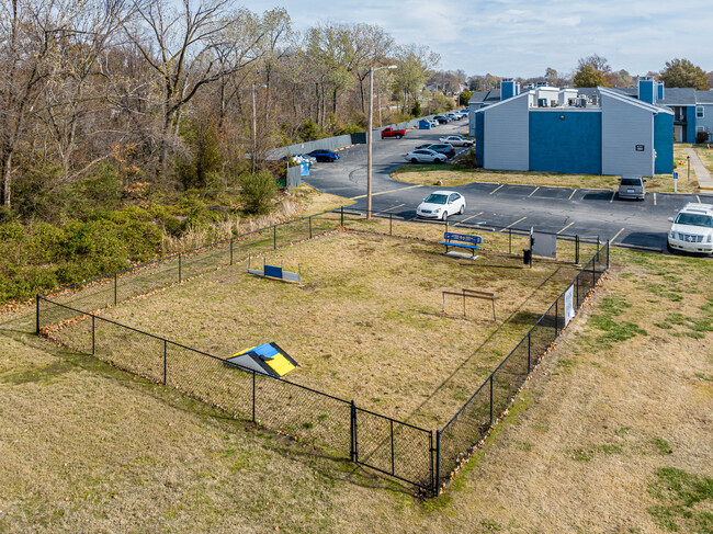 Campbell Reserve in Joplin, MO - Foto de edificio - Building Photo