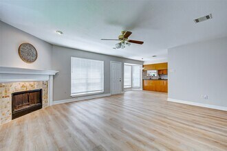 14002 Wheatbridge Dr in Houston, TX - Building Photo - Building Photo