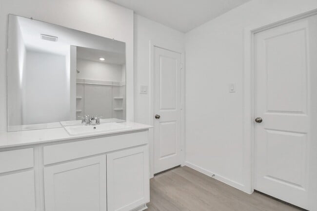 21522 Cottonwood Mdws Trl