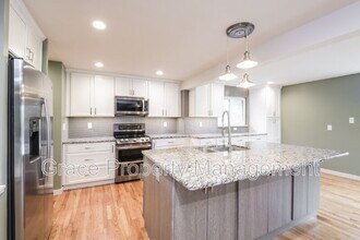 7077 E Wyoming Pl in Denver, CO - Building Photo - Building Photo