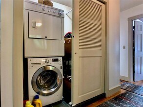 5 Reservoir St in Bethel, CT - Building Photo - Building Photo