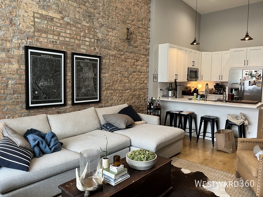 1470 W Webster Ave in Chicago, IL - Building Photo