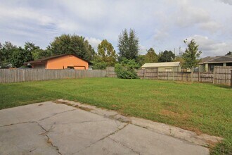2385 Pennsylvania Ave in Oviedo, FL - Building Photo - Building Photo