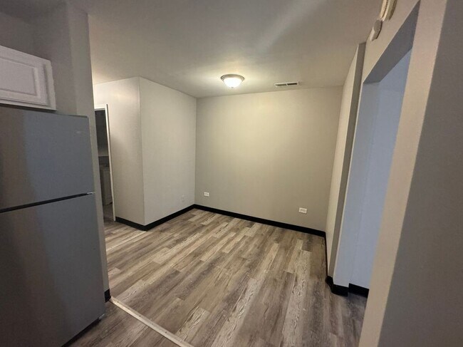 426 W Normal Pkwy in Chicago, IL - Foto de edificio - Building Photo