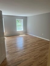 137 Grandview Ave in Monsey, NY - Building Photo - Building Photo