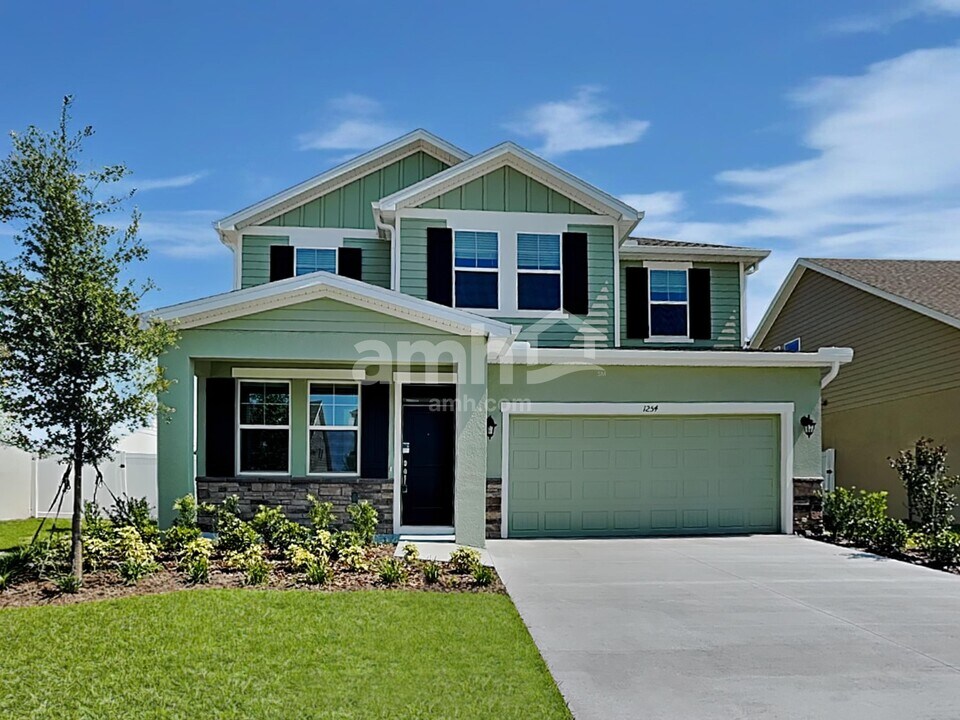 1254 Heavenly Dr in St. Cloud, FL - Building Photo