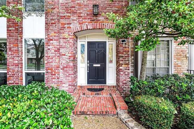 5878 Valley Forge Dr in Houston, TX - Building Photo - Building Photo