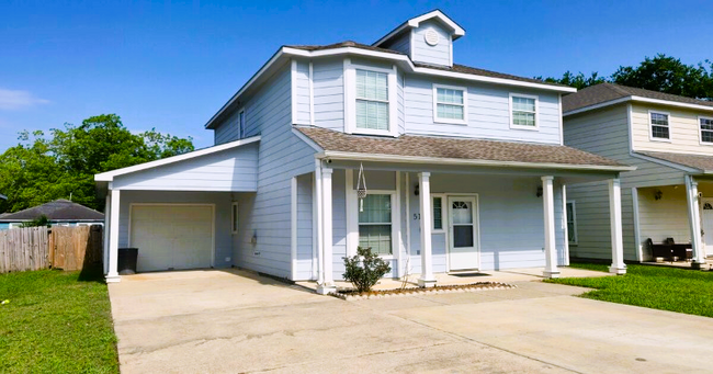511 S 6th St in La Porte, TX - Building Photo - Building Photo