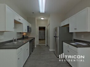 8734 Rozumny Dr in Charlotte, NC - Building Photo - Building Photo