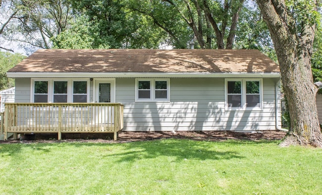 property at 1932 Hayes Dr