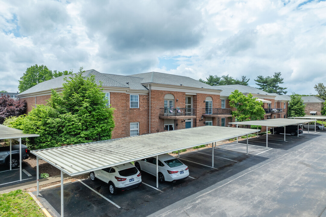 The Hillwood Condominiums in Nashville, TN - Foto de edificio