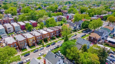 5025 W Huron St in Chicago, IL - Building Photo - Building Photo