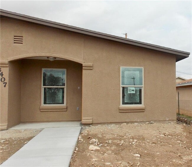 2524 Porter Ave in El Paso, TX - Building Photo - Building Photo