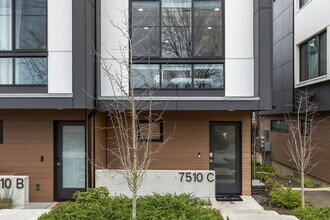 7510 43rd Ave S in Seattle, WA - Building Photo - Building Photo