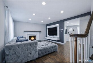 457 Summit St in Bridgeport, CT - Foto de edificio - Building Photo