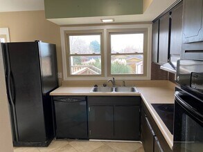 2103 Chambers Dr NE in Huntsville, AL - Building Photo - Building Photo